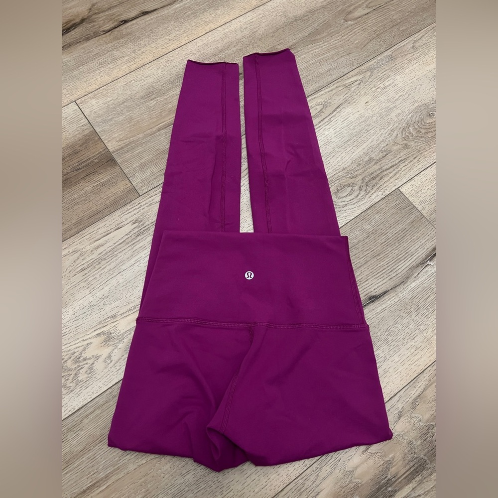 Women’s Lululemon high-rise raw hem leggings